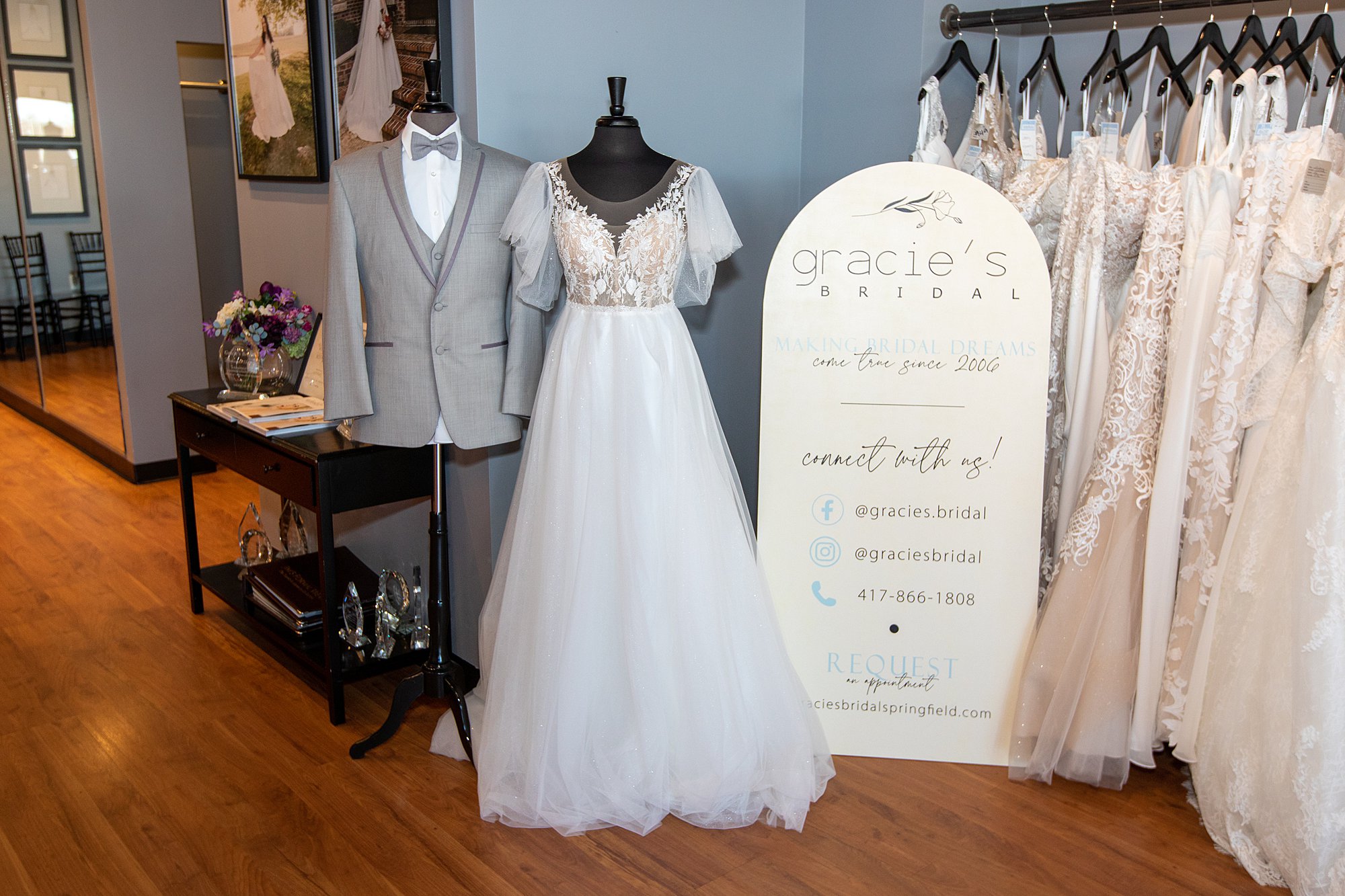 Gracie s Bridal Bridal Bridesmaids Tuxedos More Springfield MO